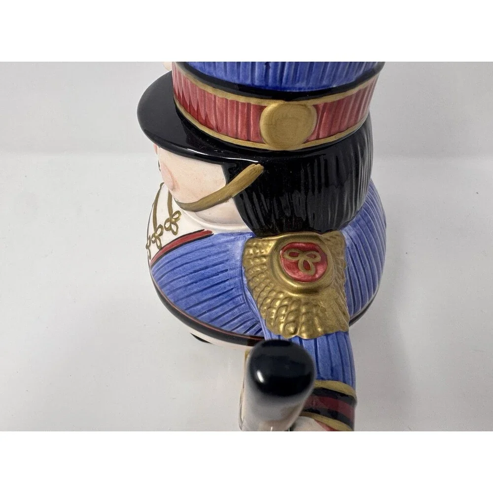 Fitz & Floyd Essentials Nutcracker Soldier Snack Therapy Bear Teapot Cup